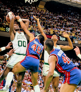 Boston Celtics Robert Parish vs Detroit Pistons